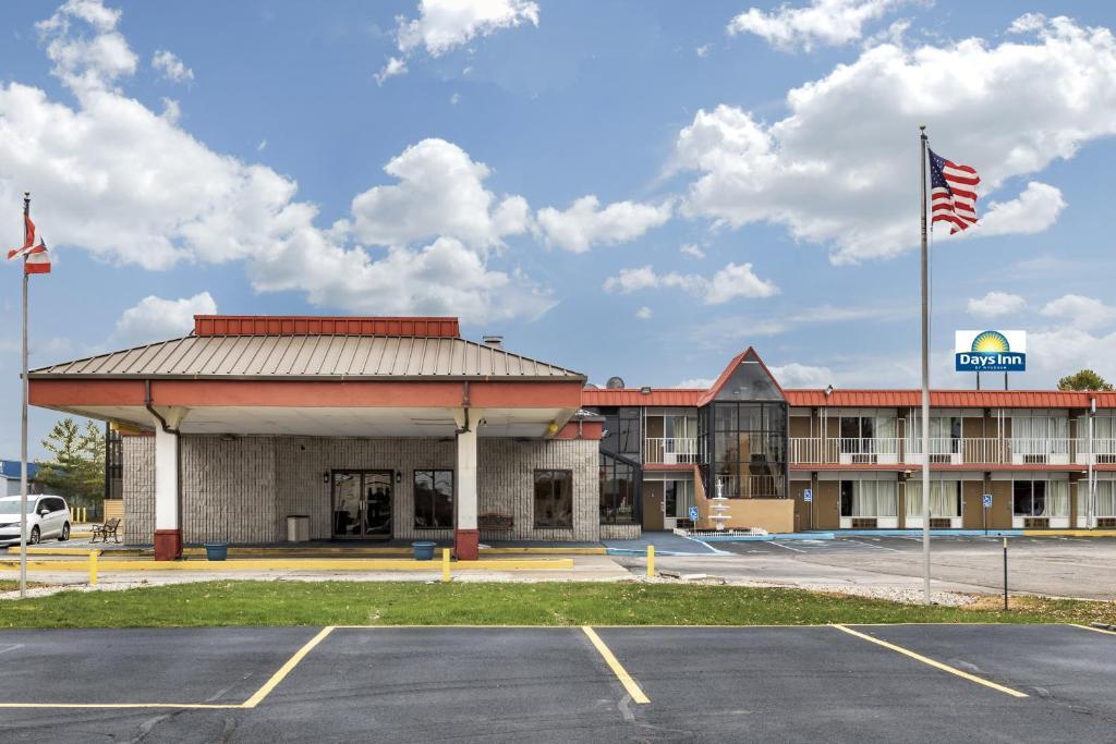 Days Inn By Wyndham Perrysburg Toledo Extérieur photo