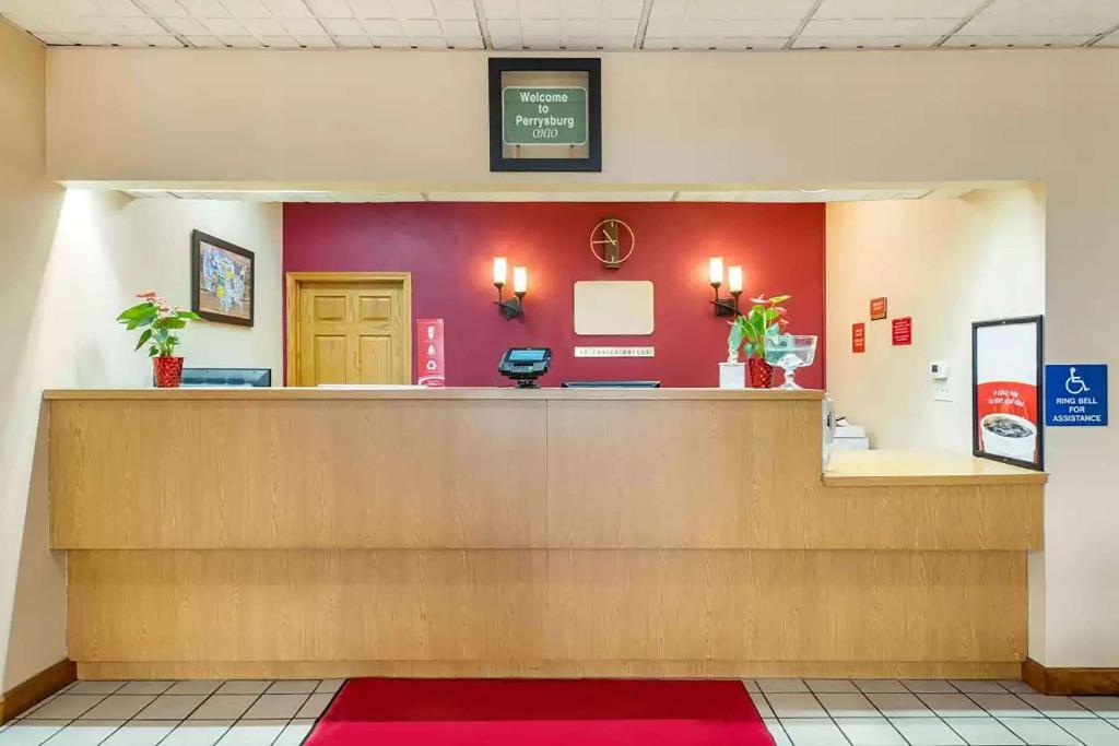 Days Inn By Wyndham Perrysburg Toledo Extérieur photo