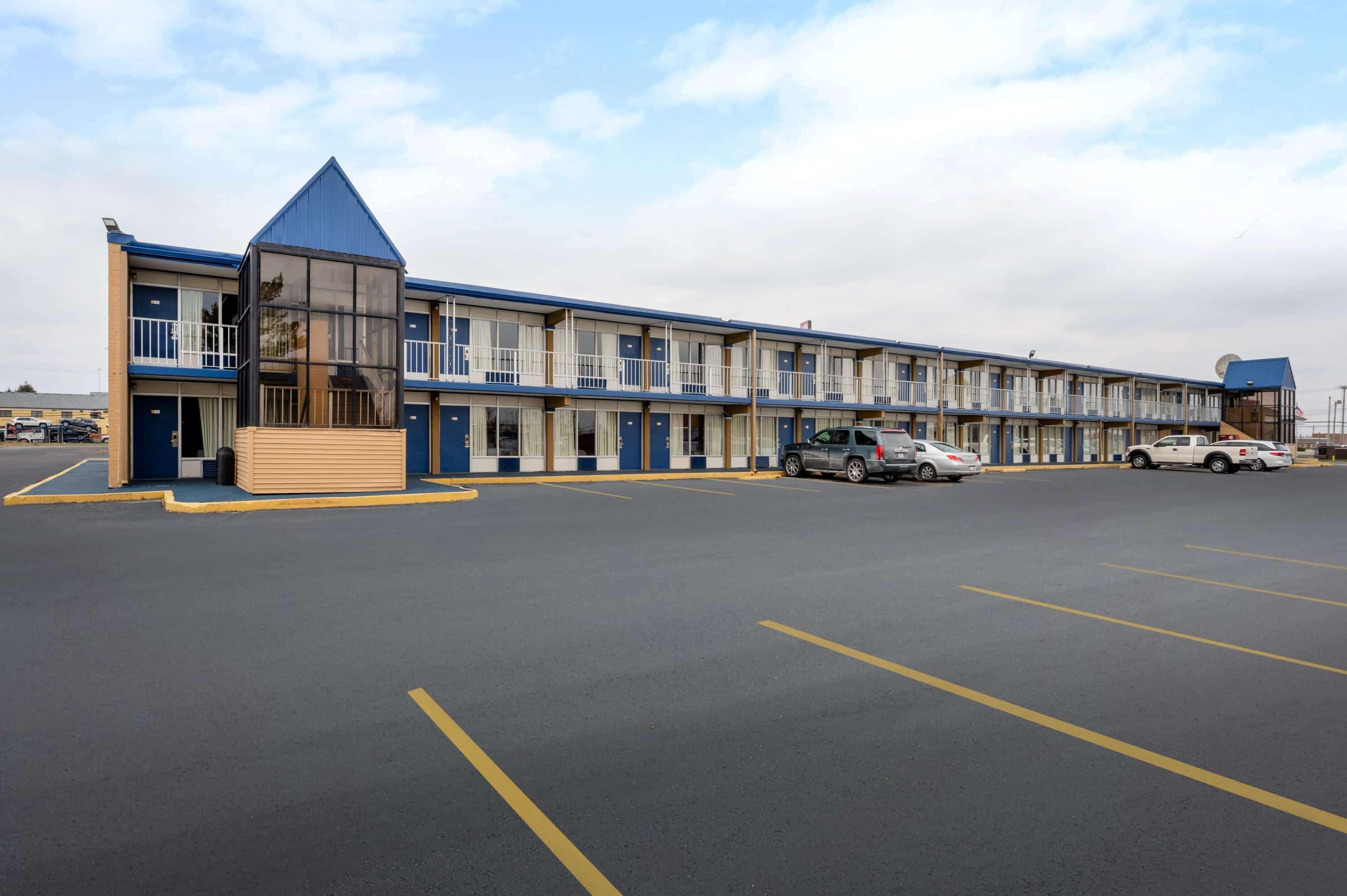 Days Inn By Wyndham Perrysburg Toledo Extérieur photo