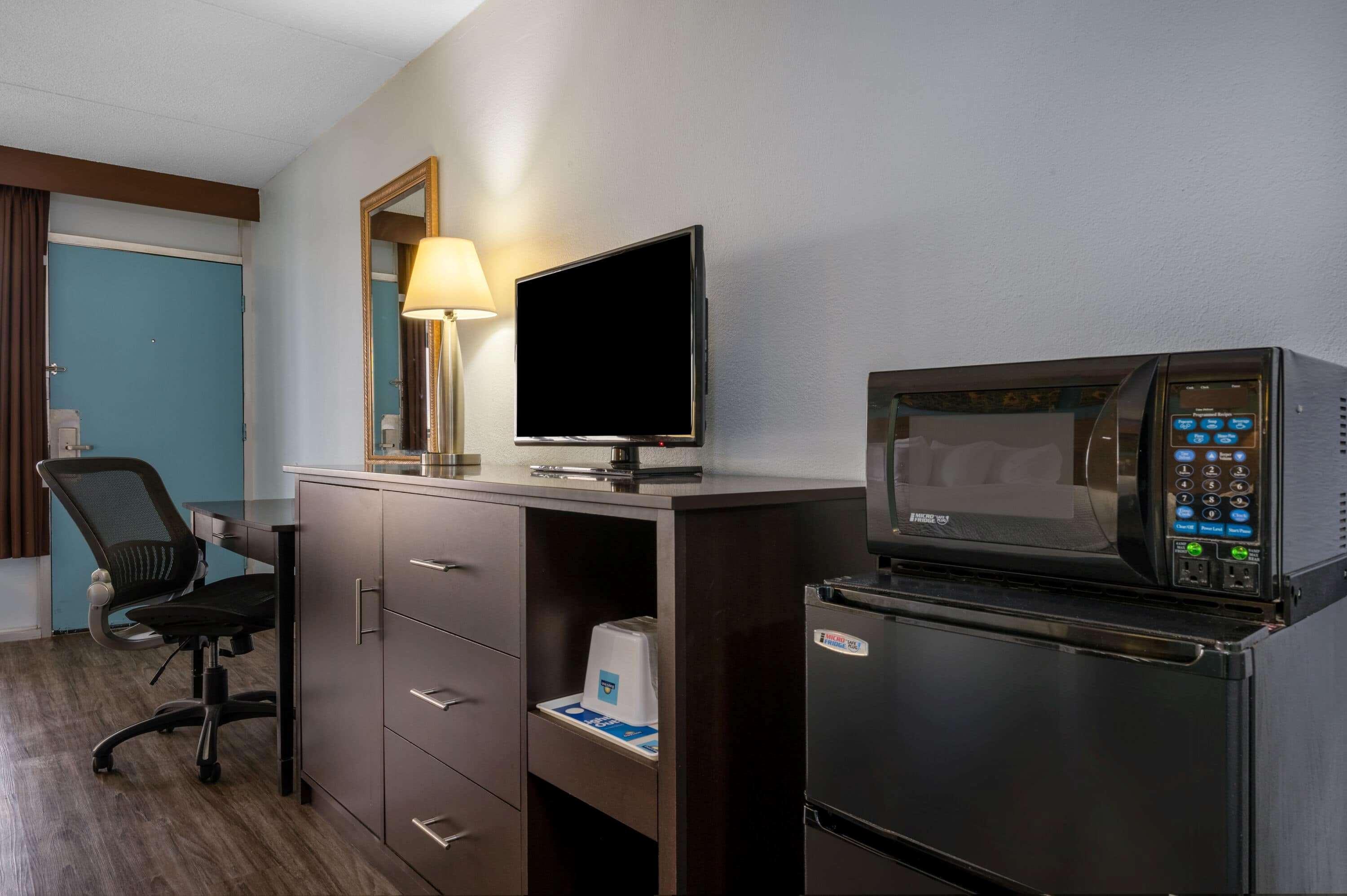Days Inn By Wyndham Perrysburg Toledo Extérieur photo