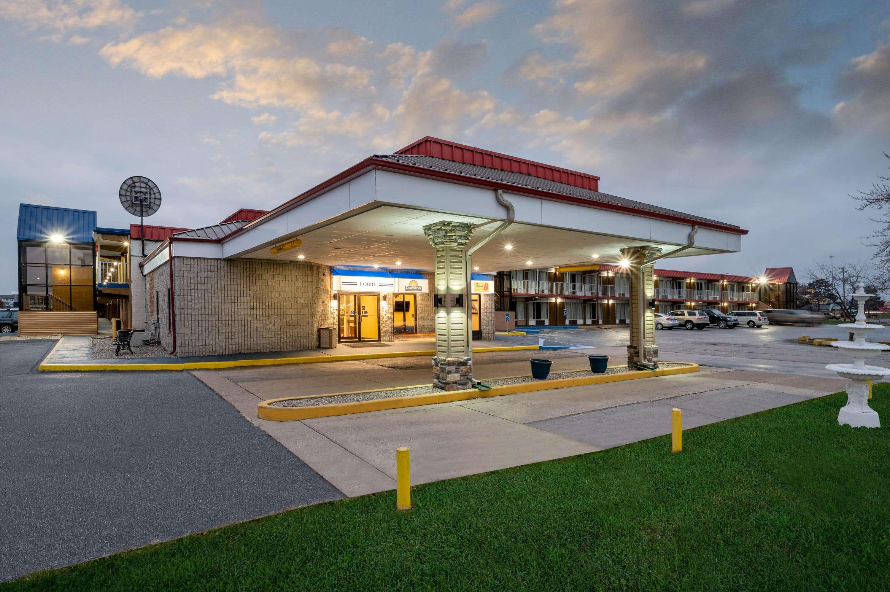 Days Inn By Wyndham Perrysburg Toledo Extérieur photo